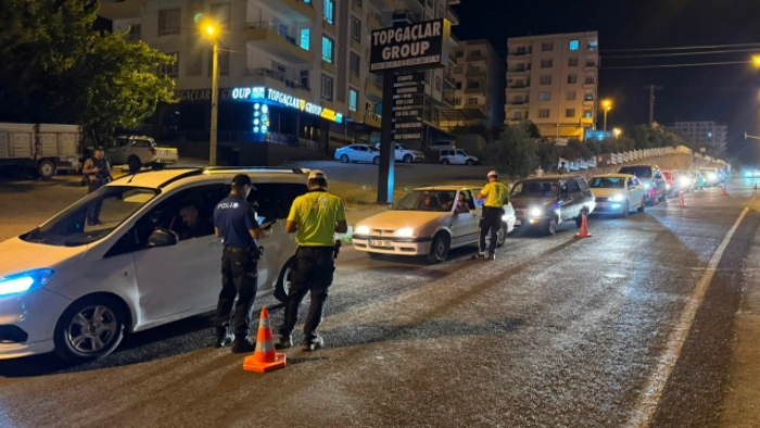 Halfeti'de Trafik Uygulaması: Sürücüler Mercek Altında