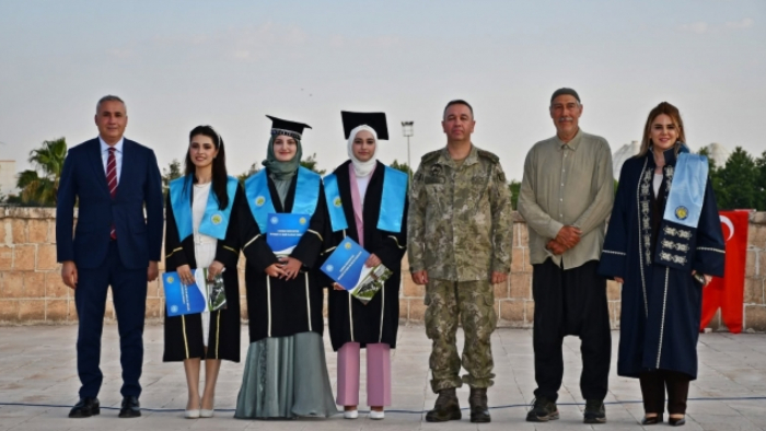 Geleceğe İlk Adım: Harran Üniversitesi'nde Mezuniyet Töreni