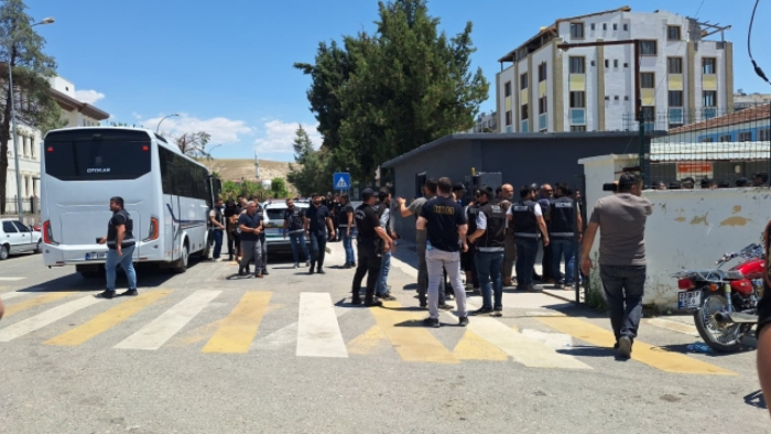 Şanlıurfa'da Organize Suç Şebekesine Büyük Darbe: Tutuklamalar Var