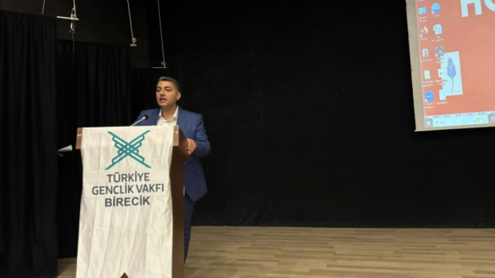 TÜGVA Yaz Okulu Lansman Programı Birecik'te Gerçekleştirildi