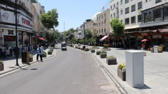 Şanlıurfa'da Cadde Ve Sokaklar Bomboş Kaldı!