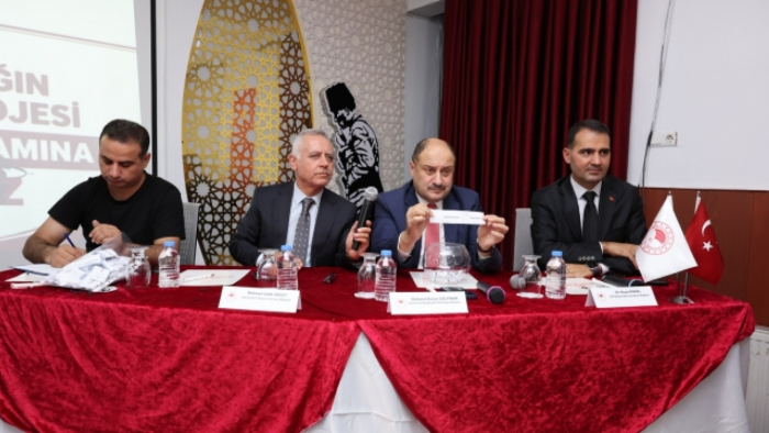 Büyükşehir'den Şanlıurfa Tarımına Modern Sera Desteği