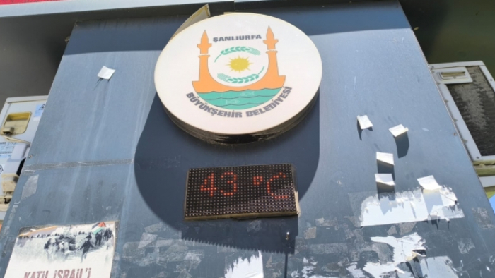 43 Dereceyi Gören Şanlıurfa'da Vatandaşlar Serinlik Peşinde