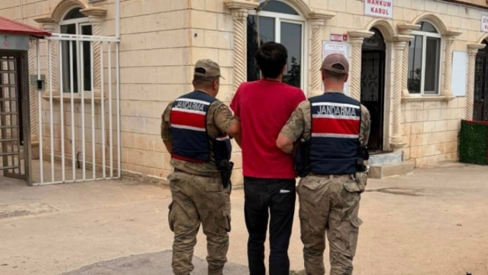 Şanlıurfa'da Firariler Tek Tek Yakalanıyor! 2 Hükümlü Cezaevine Teslim Edildi