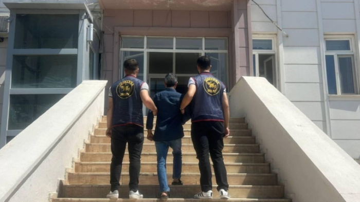 Şanlıurfa'da Aranan 2 Hükümlü Jandarmadan Kaçamadı
