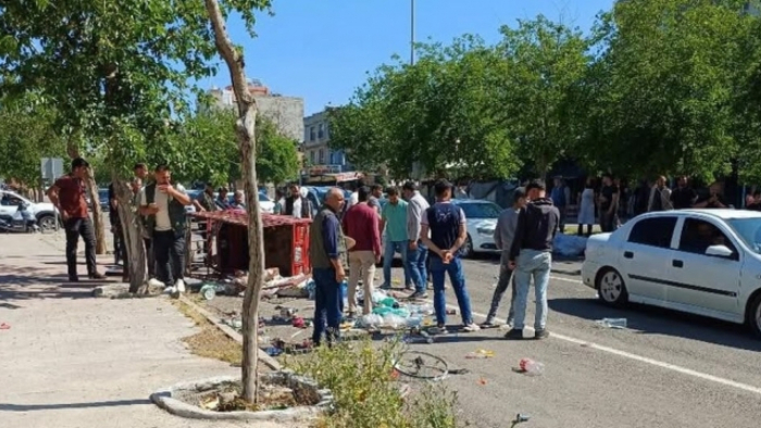 Siverek'te Otomobil ile Motosiklet Çarpıştı!