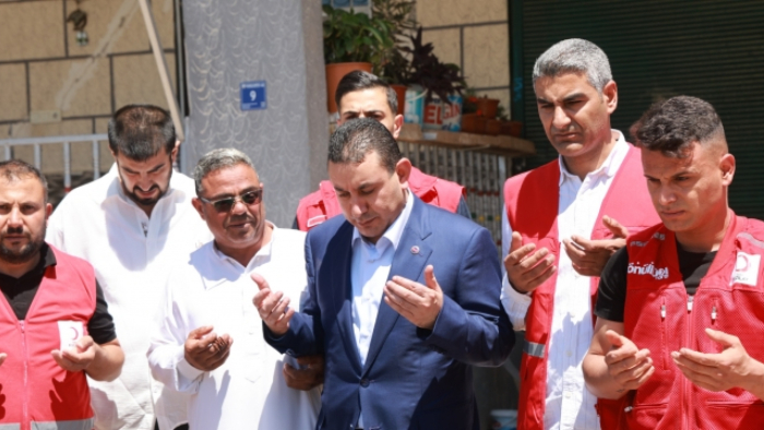 Başkan Özyavuz, Bayramda Gündüz Ailesini Unutmadı