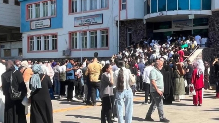 Şanlıurfa'da Büyük Gün! LGS Sınavında Nefesler Tutuldu