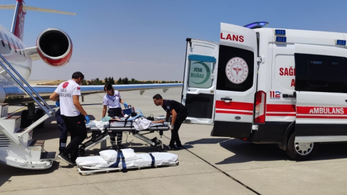 Şanlıurfa'da Yaralı küçük kız ambulans uçakla Ankara'ya sevk edildi