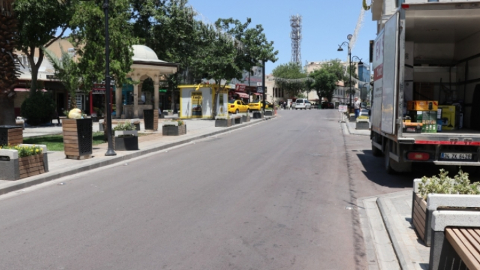 Şanlıurfa Yanıyor! 45 Derece Sıcaklık Sokakları Boş Bıraktı